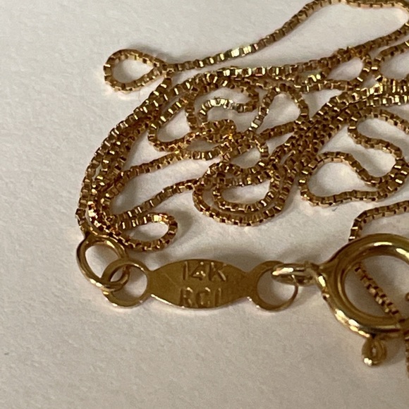 Solid 14K Yellow Gold Box Link Necklace Neck Chain - Picture 10 of 11